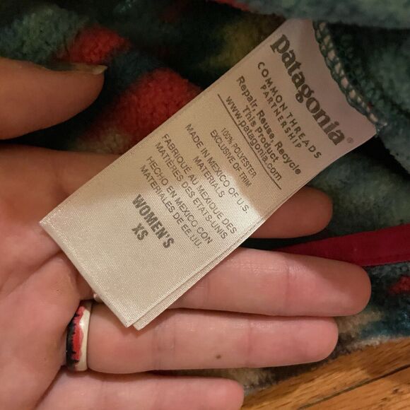 Women’s XS Patagonia Synchilla Fleece Pullover Aztec Wild Desert Teal Pink Rare - Picture 9 of 13